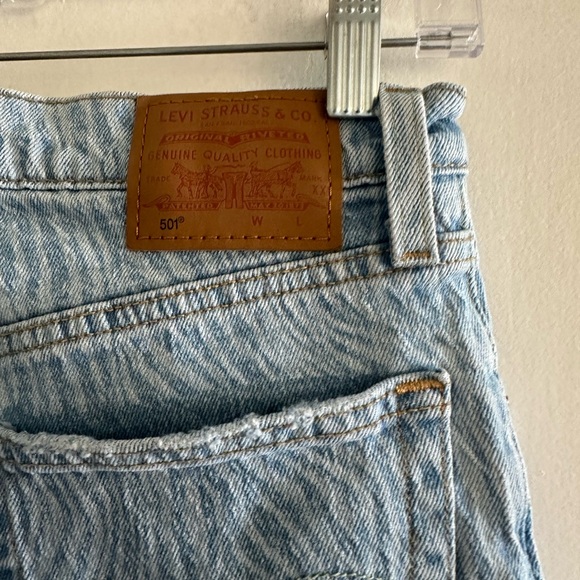 Levi’s Premium Denim Light Blue/White 501 Patterned Jeans size 27 EUC - Picture 6 of 9